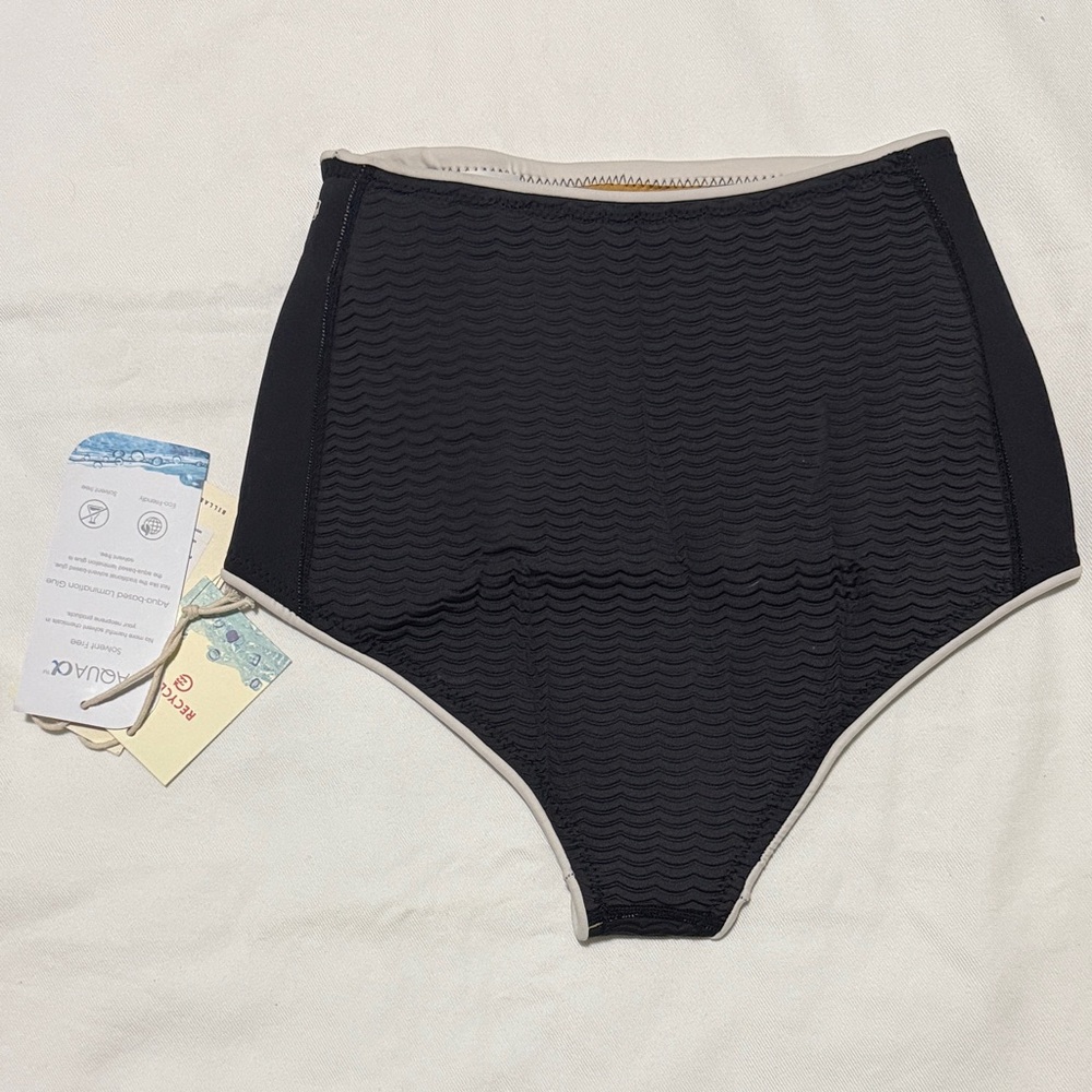 Billabong Black High-Waisted Women's Swim Bottoms, Medium - Picture 2 of 4